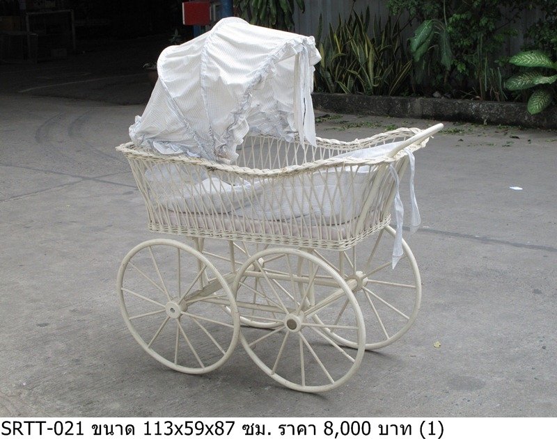 婴儿车