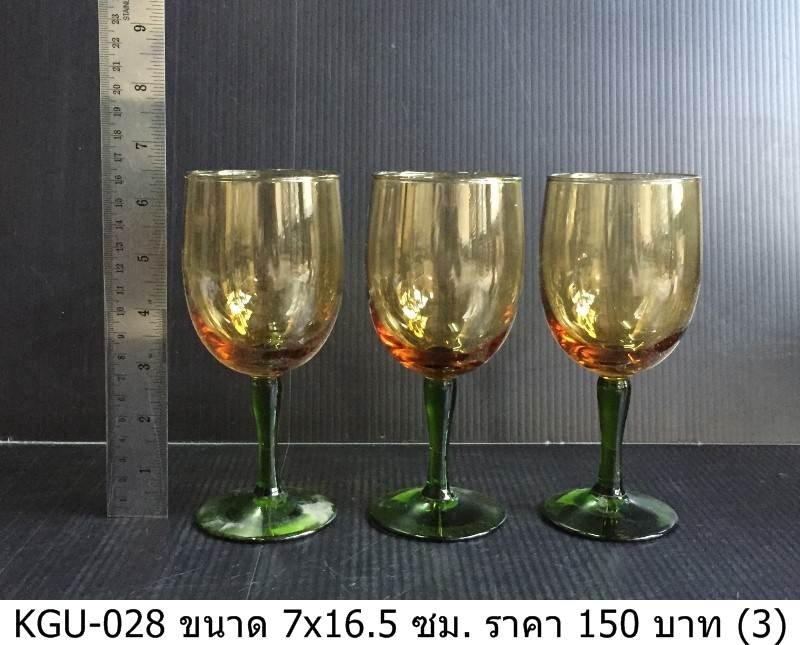 彩色玻璃酒杯